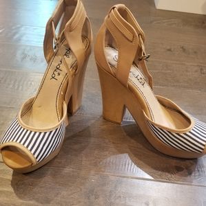 Splendid heeled sandals